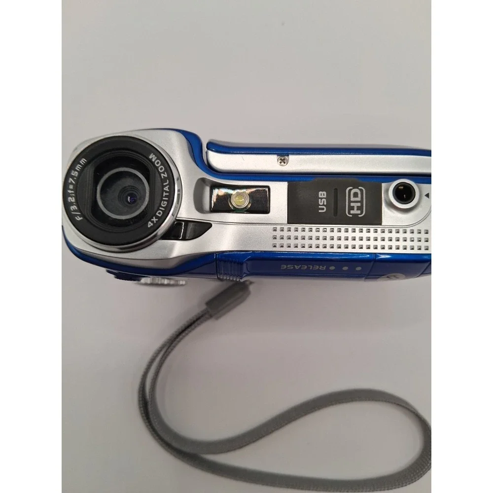 DXG-579V HD 2.4 LCD Blue Digital Video Camera USB Untested F 3.2 / 7.5mm 4x Zoom
